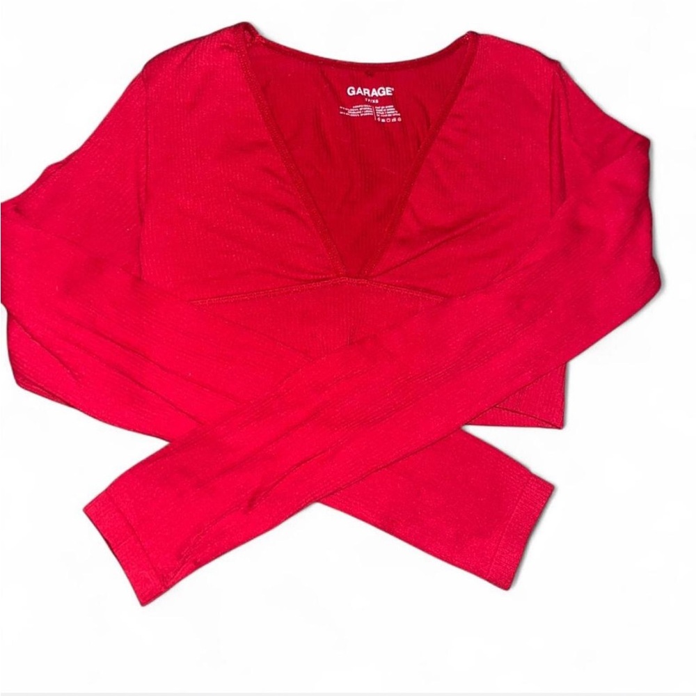 Garage Red Top